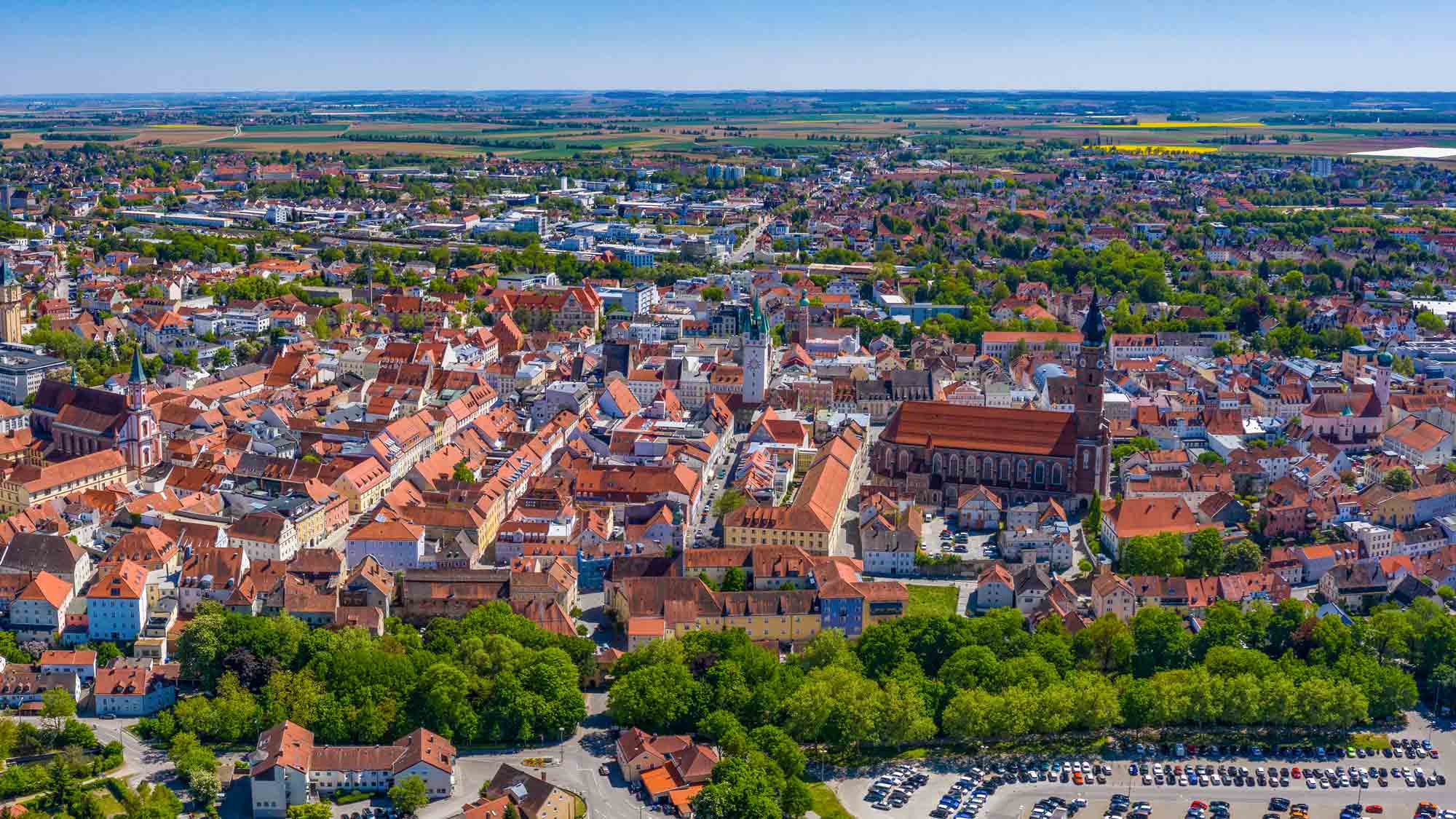 Luftaufnahme von Straubing mit Taxi